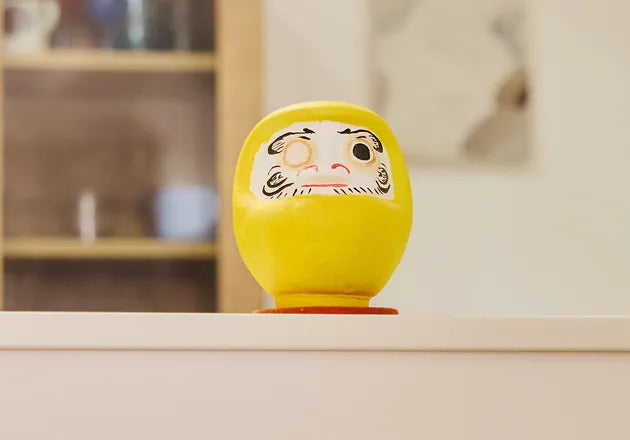 Display and live with it